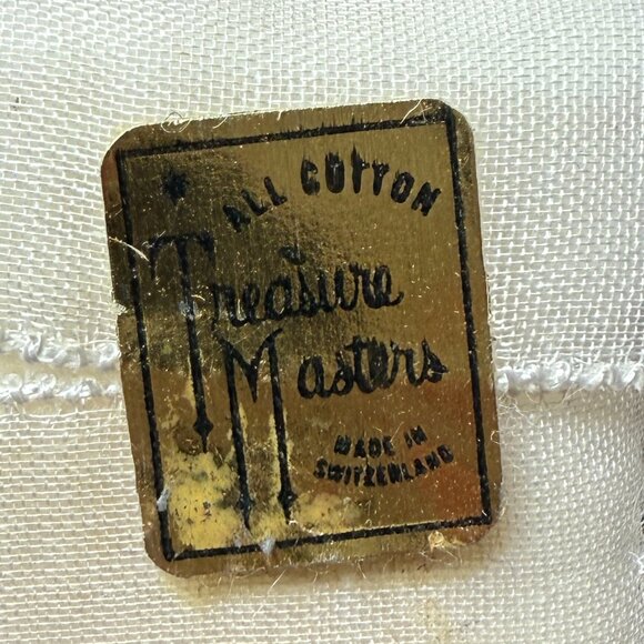 Vintage Handmade Treasure Masters Mini Pillow w/ Embroidered Christmas Candles - Picture 3 of 4